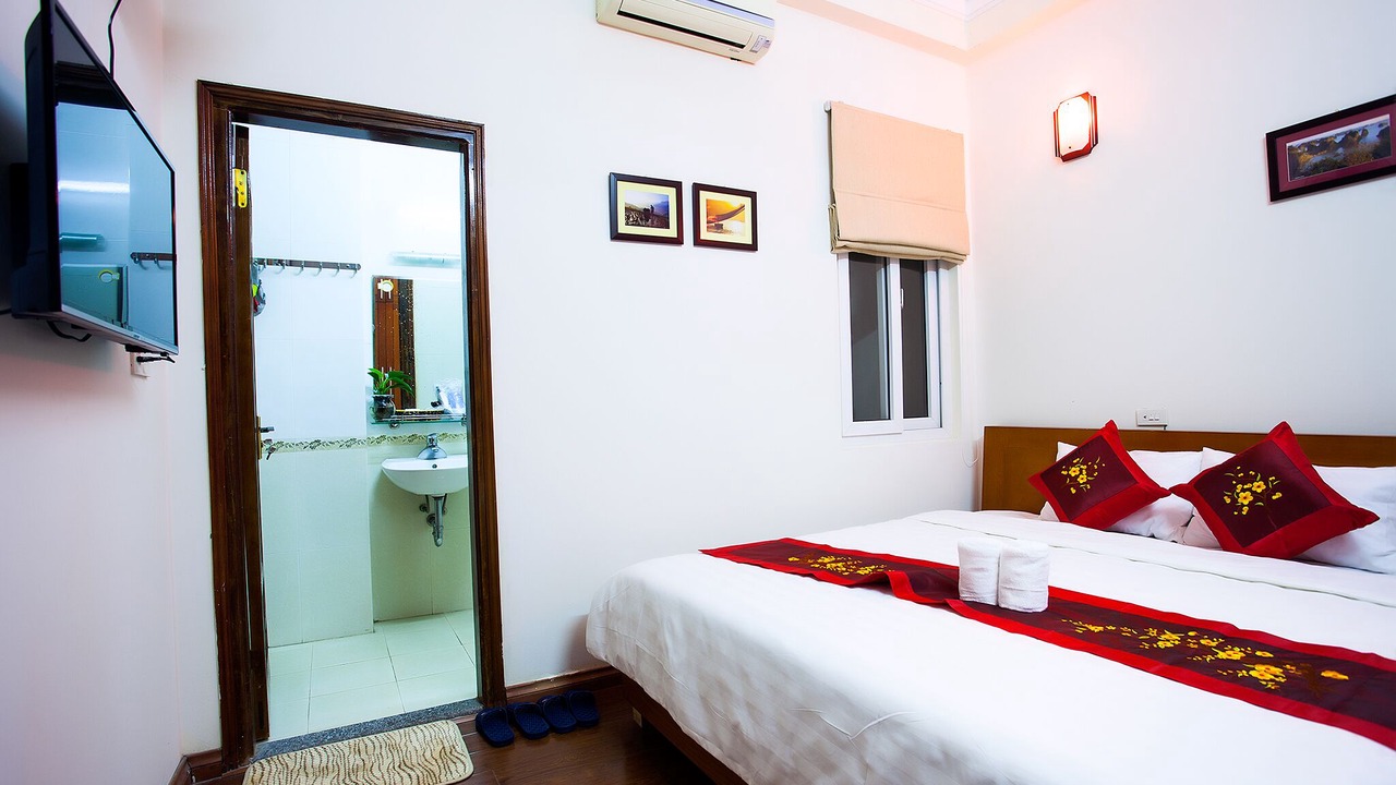 Photo of Bedroom in Tay Ho