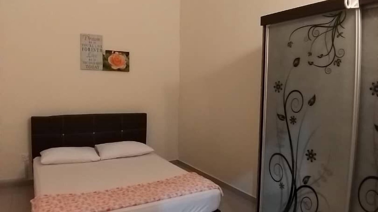 Photo of Bedroom in Bukit Gapam