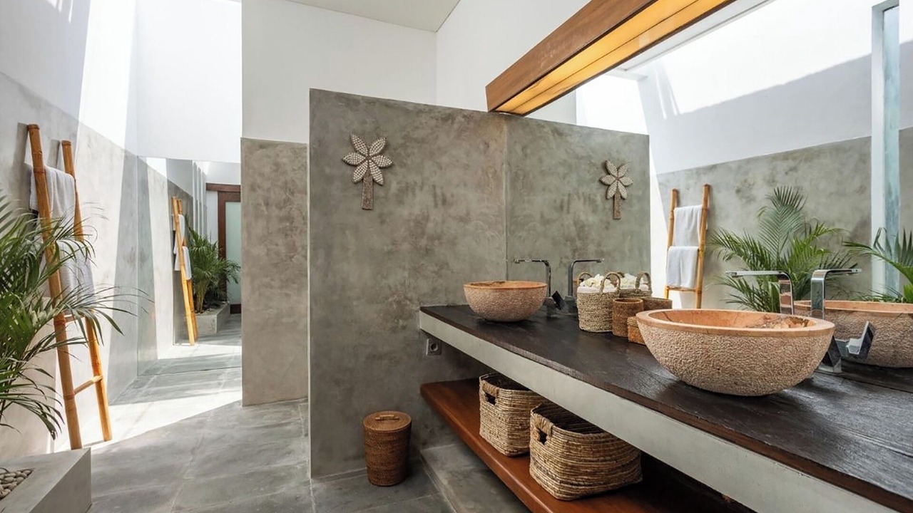 Photo of Bathroom in Sunset Road