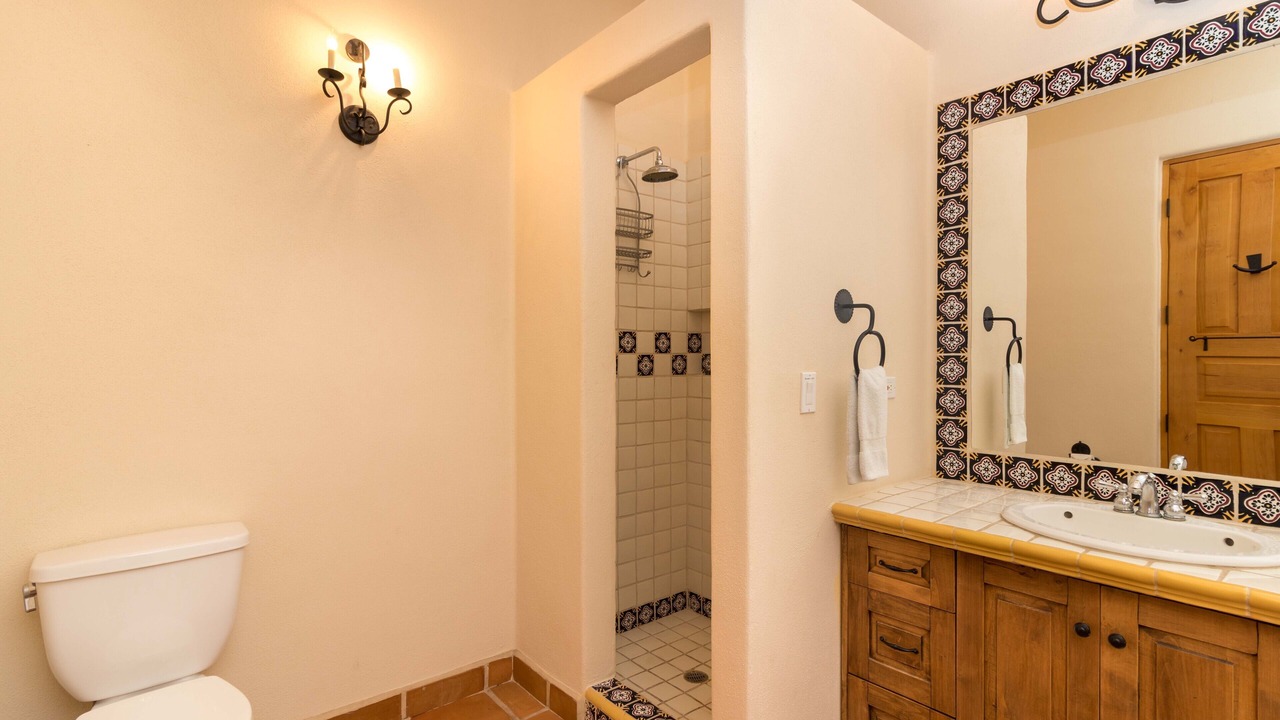 Photo of Bathroom in Nopolo