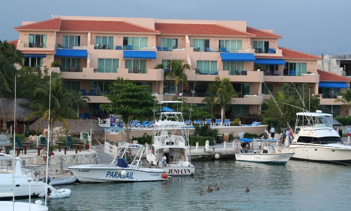 Photo of Others in Puerto Aventuras
