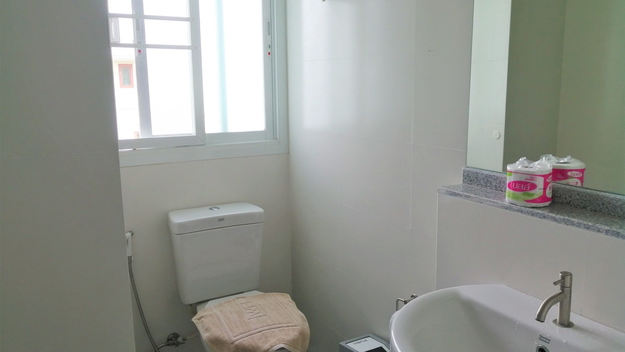 Photo of Bathroom in Saphan Sung