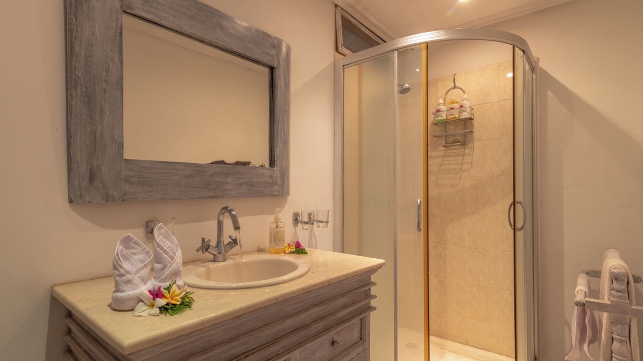 Photo of Bathroom in Dencarik