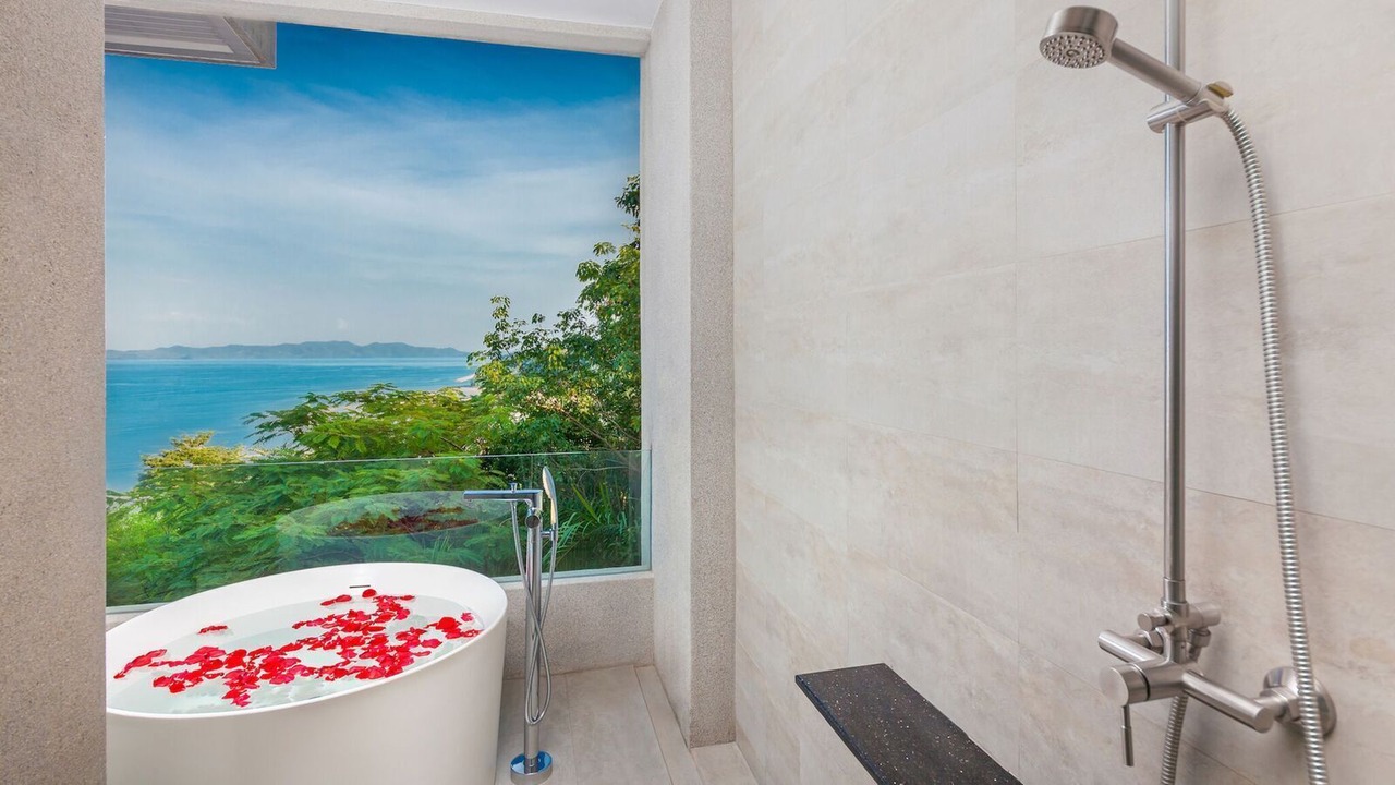 Photo of Bathroom in Pa Klok