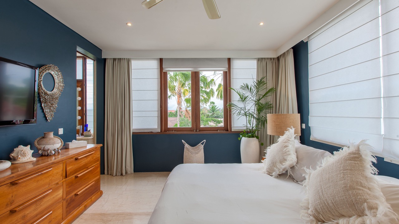 Photo of Bedroom in Drupadi