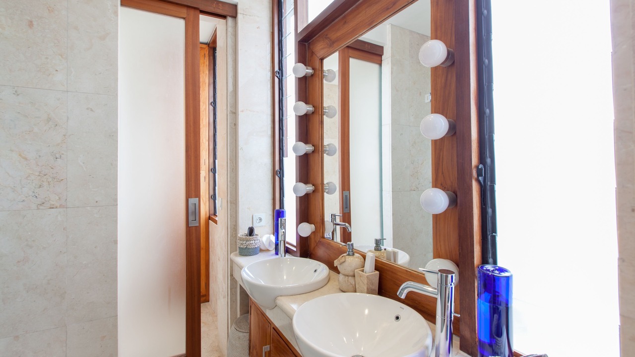 Photo of Bathroom in Drupadi