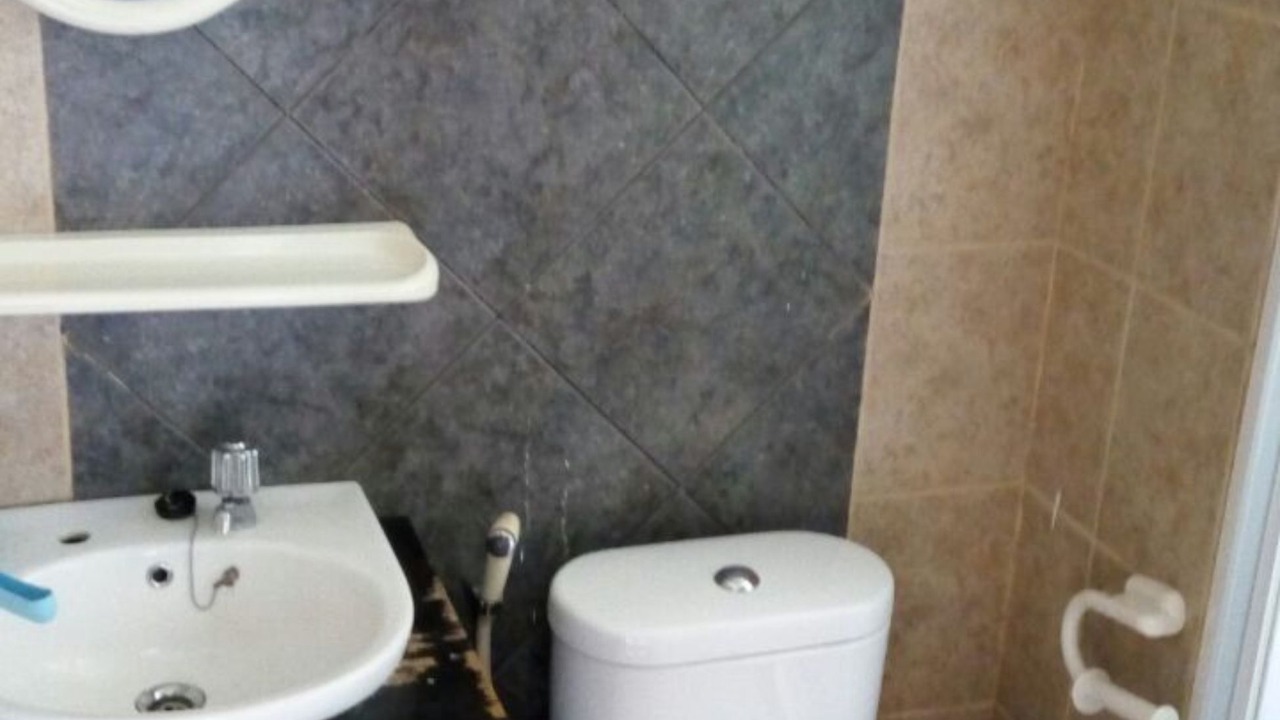 Photo of Bathroom in Panunggangan Utara