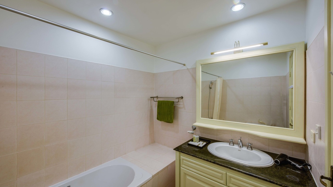Photo of Bathroom in Tuol Kouk