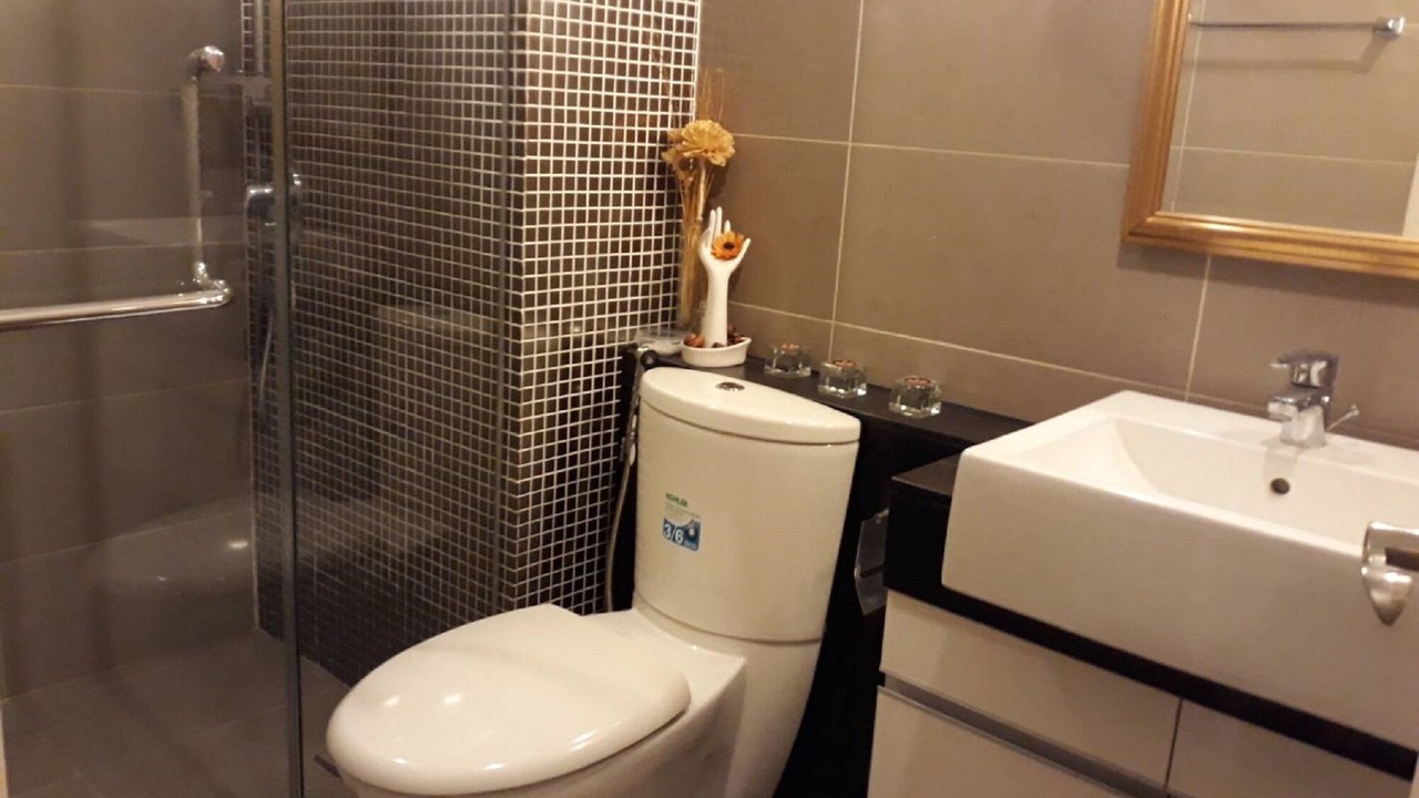 Photo of Bathroom in Wat Bowon Niwet