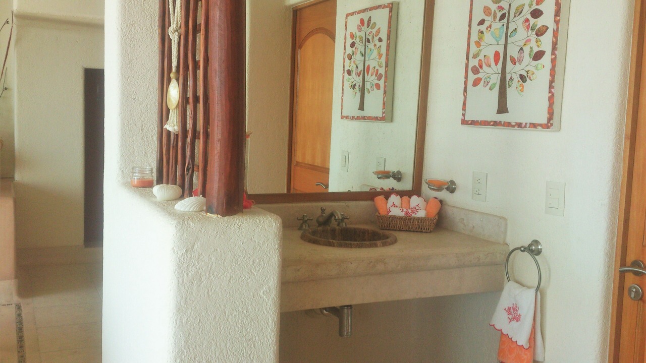 Photo of Bathroom in Zihuatanejo