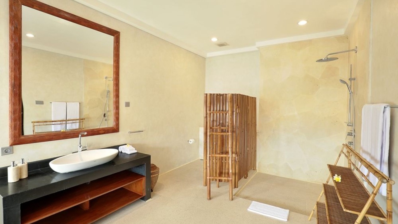 Photo of Bathroom in Kampial