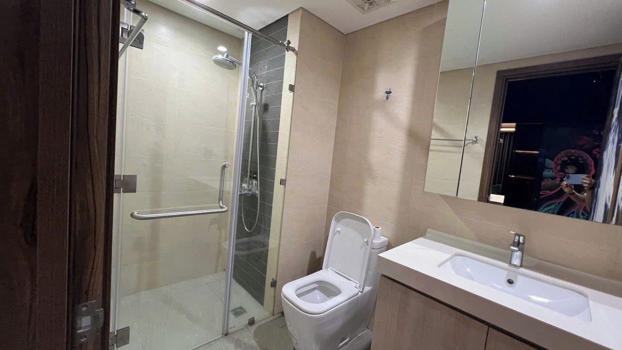 Photo of Bathroom in District 10