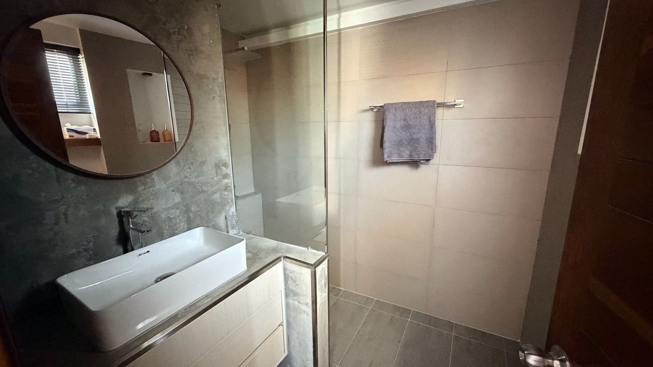 Photo of Bathroom in Daun Penh