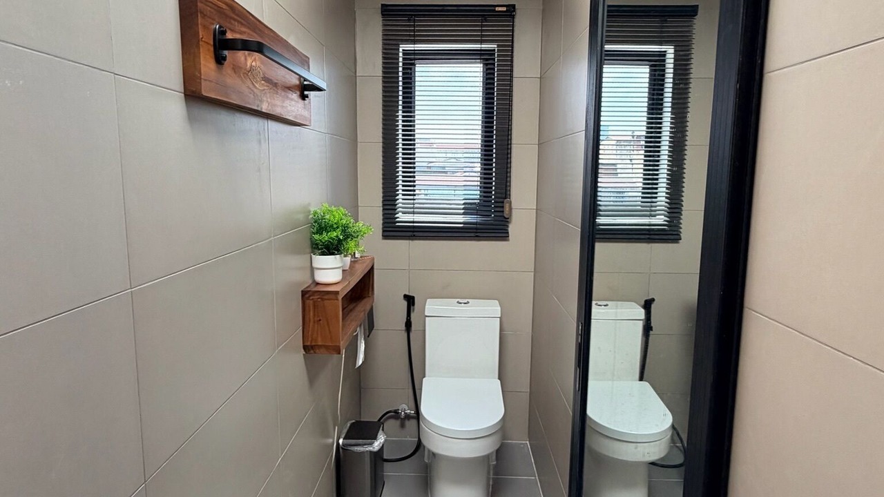 Photo of Bathroom in Daun Penh