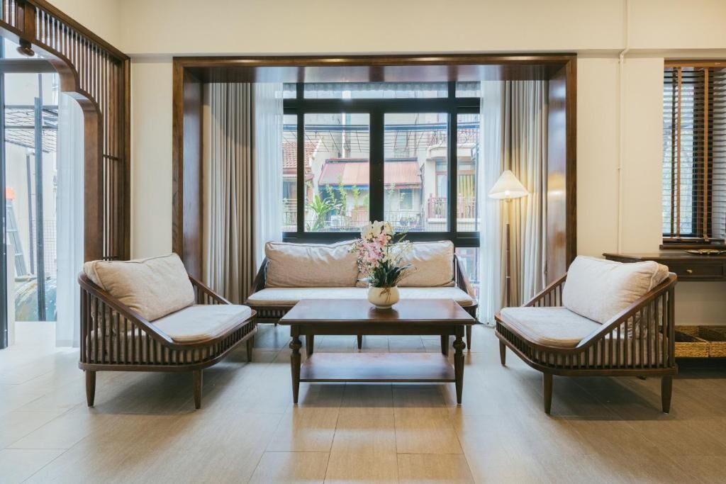 Photo of Livingroom in Old Quarter