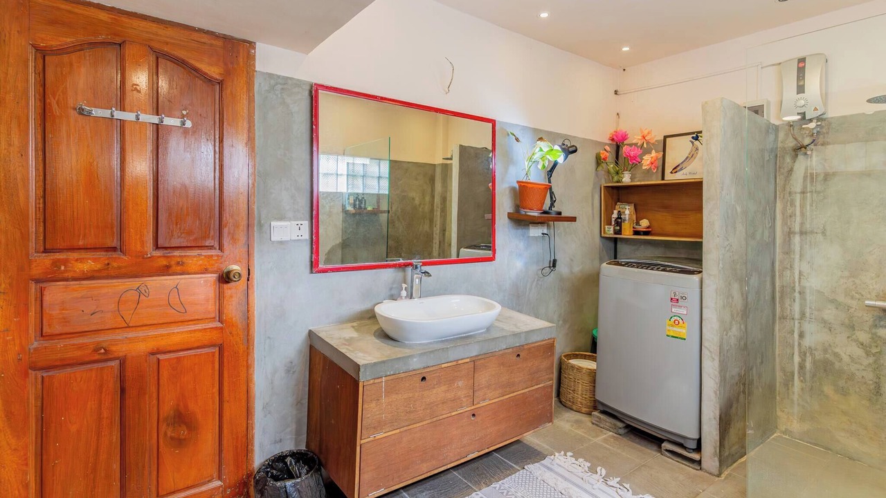 Photo of Bathroom in Chamkar Mon