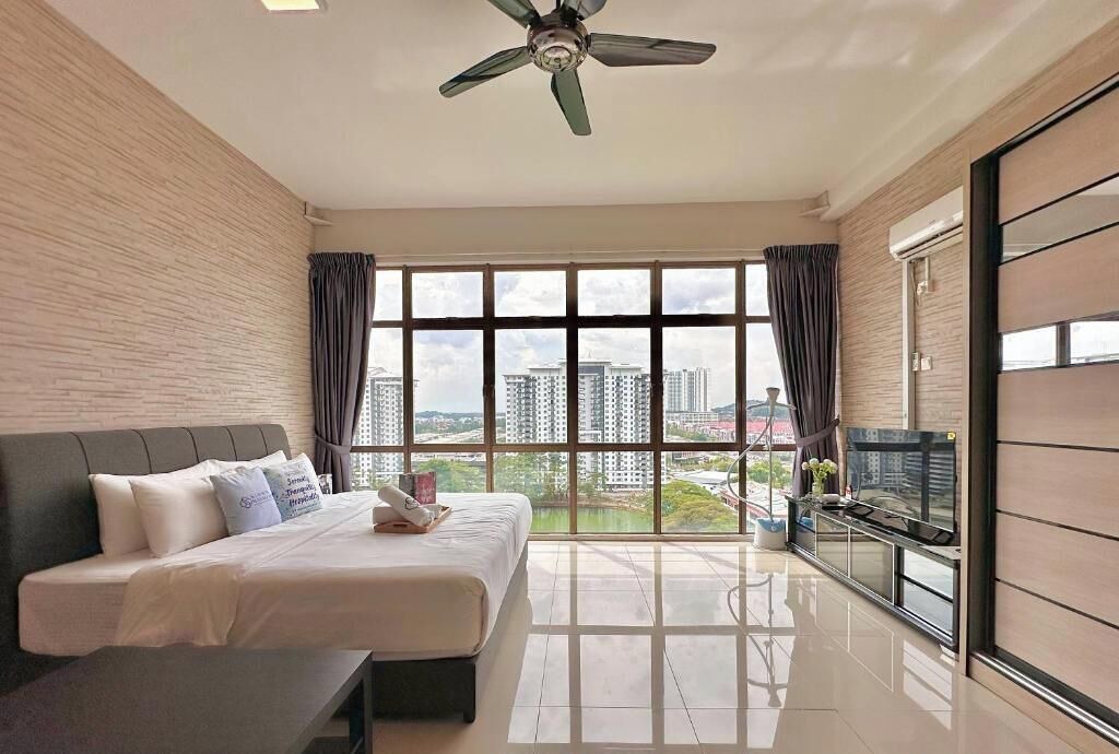 Photo of Bedroom in Taman Mount Austin