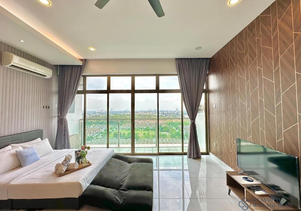 Photo of Bedroom in Taman Mount Austin