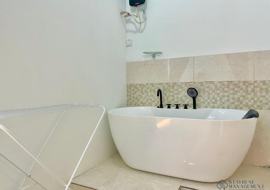 Photo of Bathroom in Taman Mount Austin
