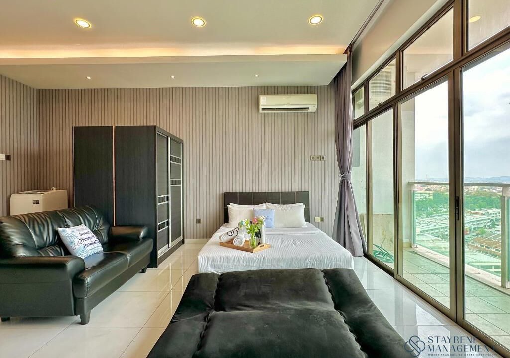 Photo of Bedroom in Taman Mount Austin