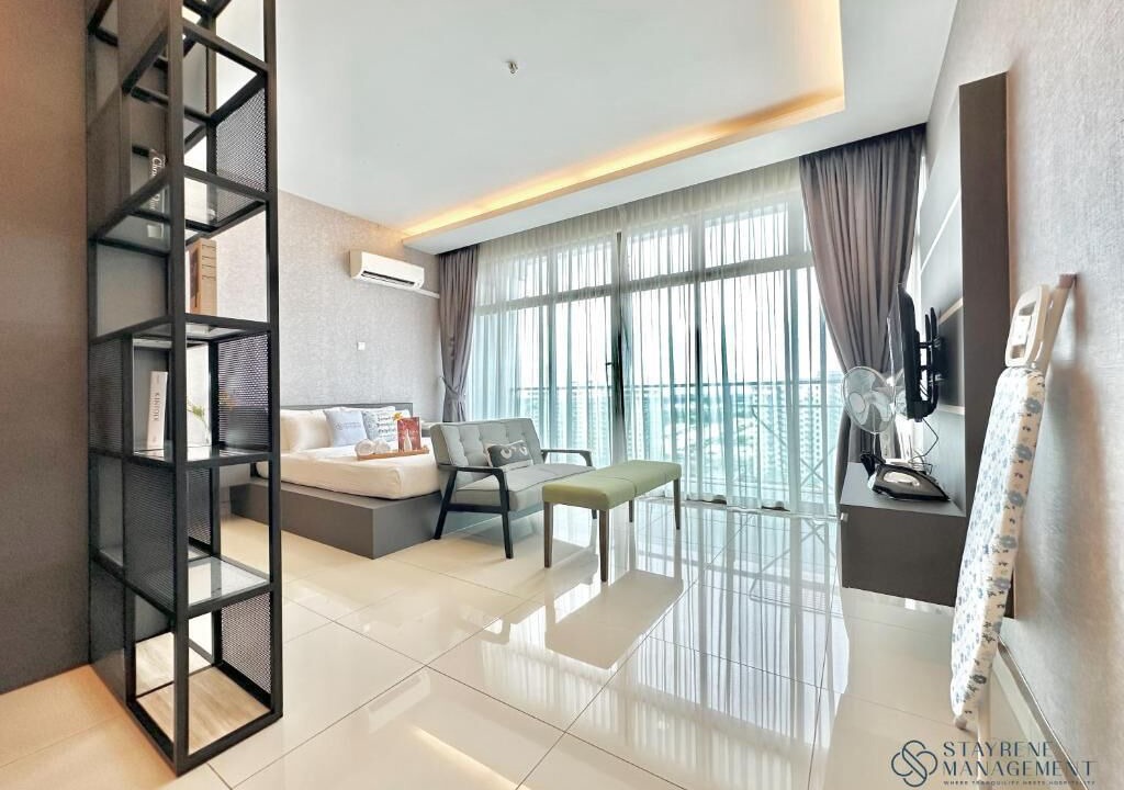 Photo of Bedroom in Taman Mount Austin