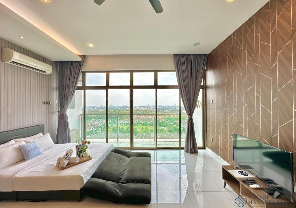 Photo of Bedroom in Taman Mount Austin