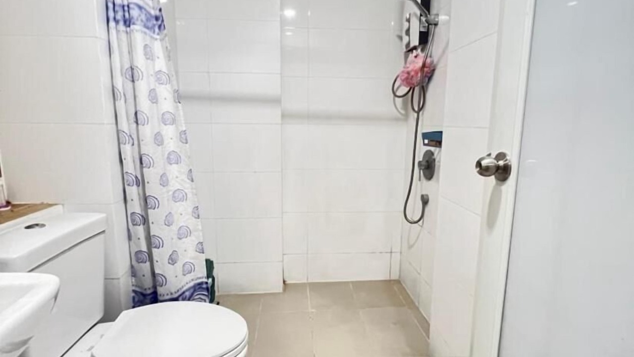 Photo of Bathroom in Mean Chey