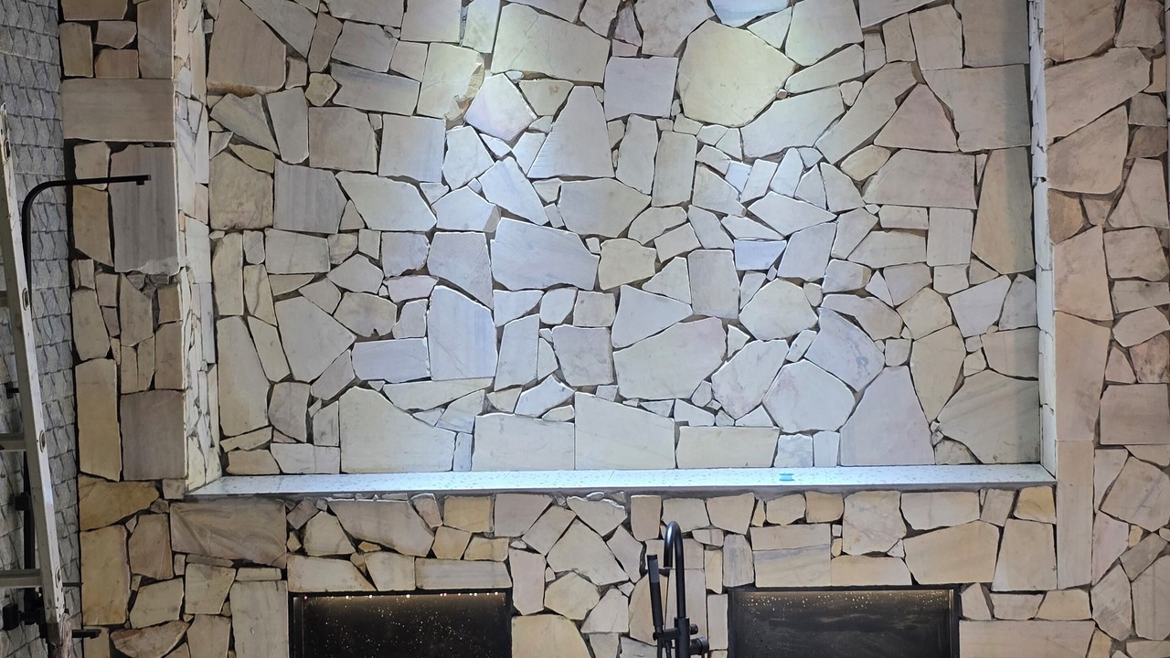 Photo of Bathroom in District 9