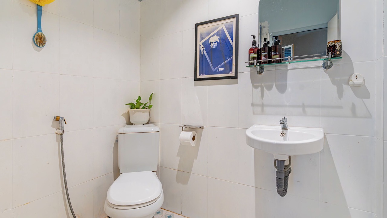 Photo of Bathroom in Chamkar Mon