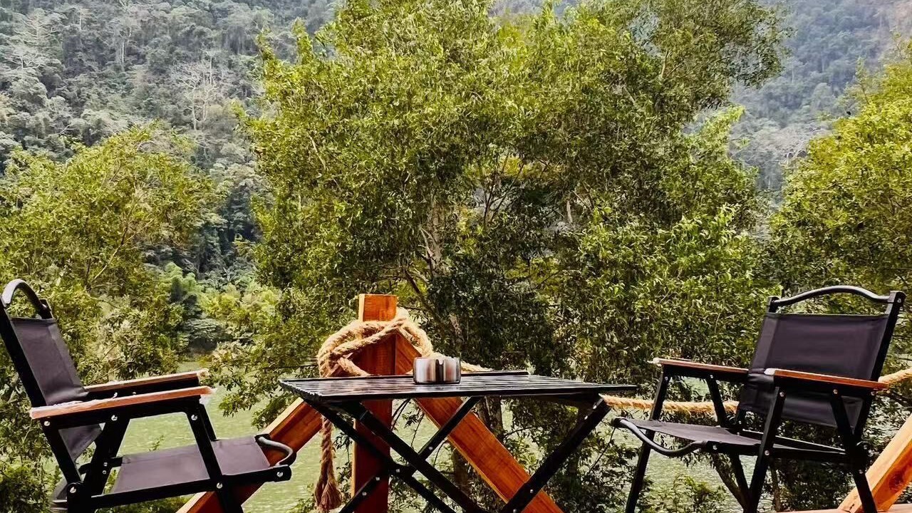 Photo of Patio Balcony in Nong Khiaw