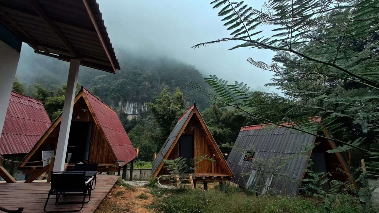 Photo of Patio Balcony in Nong Khiaw