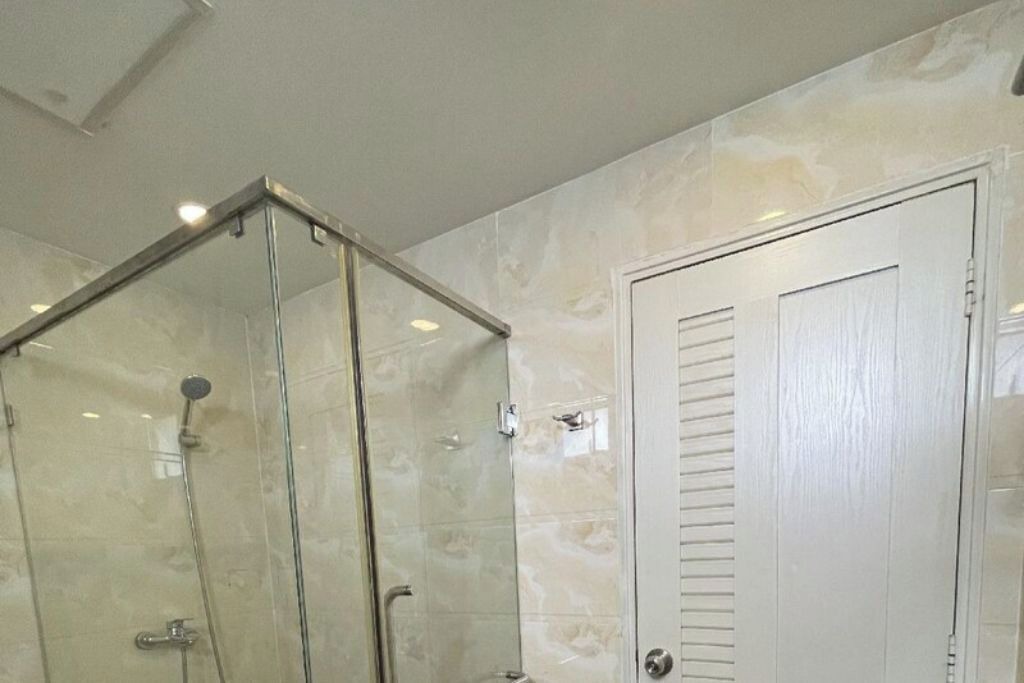 Photo of Bathroom in Phnom Penh City Centre