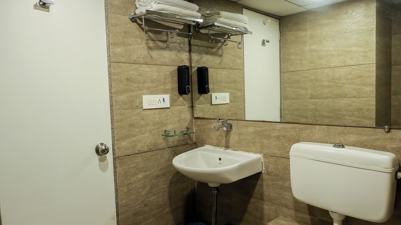Photo of Bathroom in Dumas