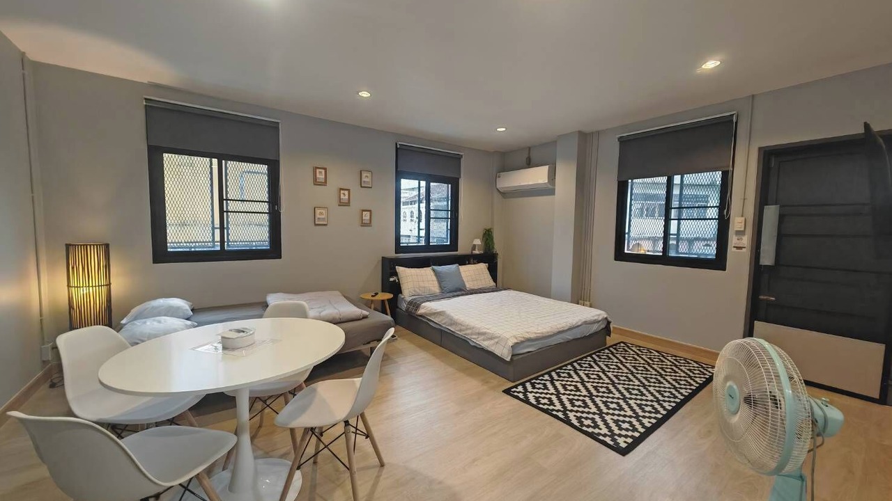 Photo of Bedroom in Pom Prap