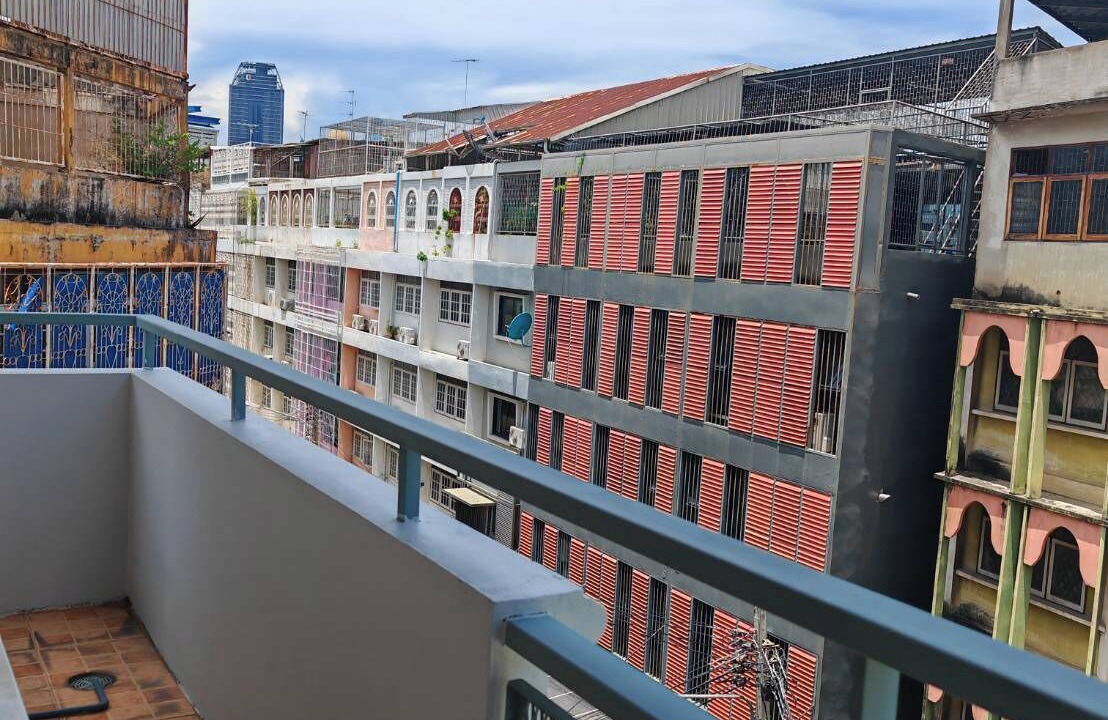 Photo of Patio Balcony in Pom Prap
