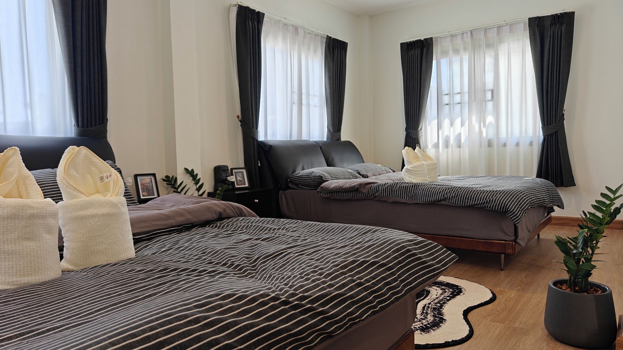 Photo of Bedroom in Khlong Tan Nuea