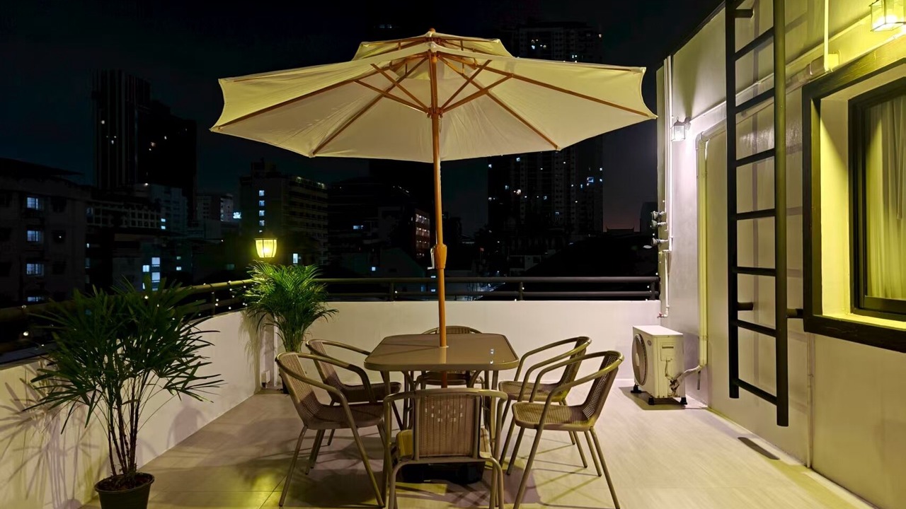 Photo of Outdoor in Khlong Tan Nuea