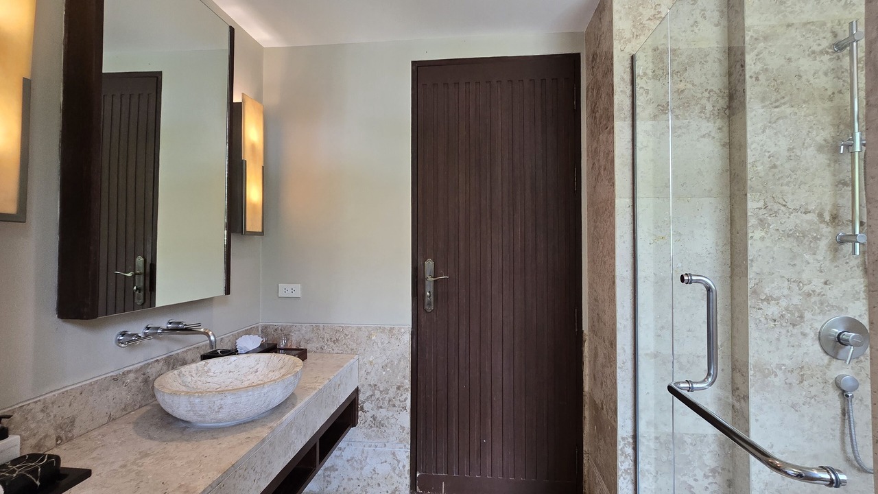 Photo of Bathroom in Hua Thanon