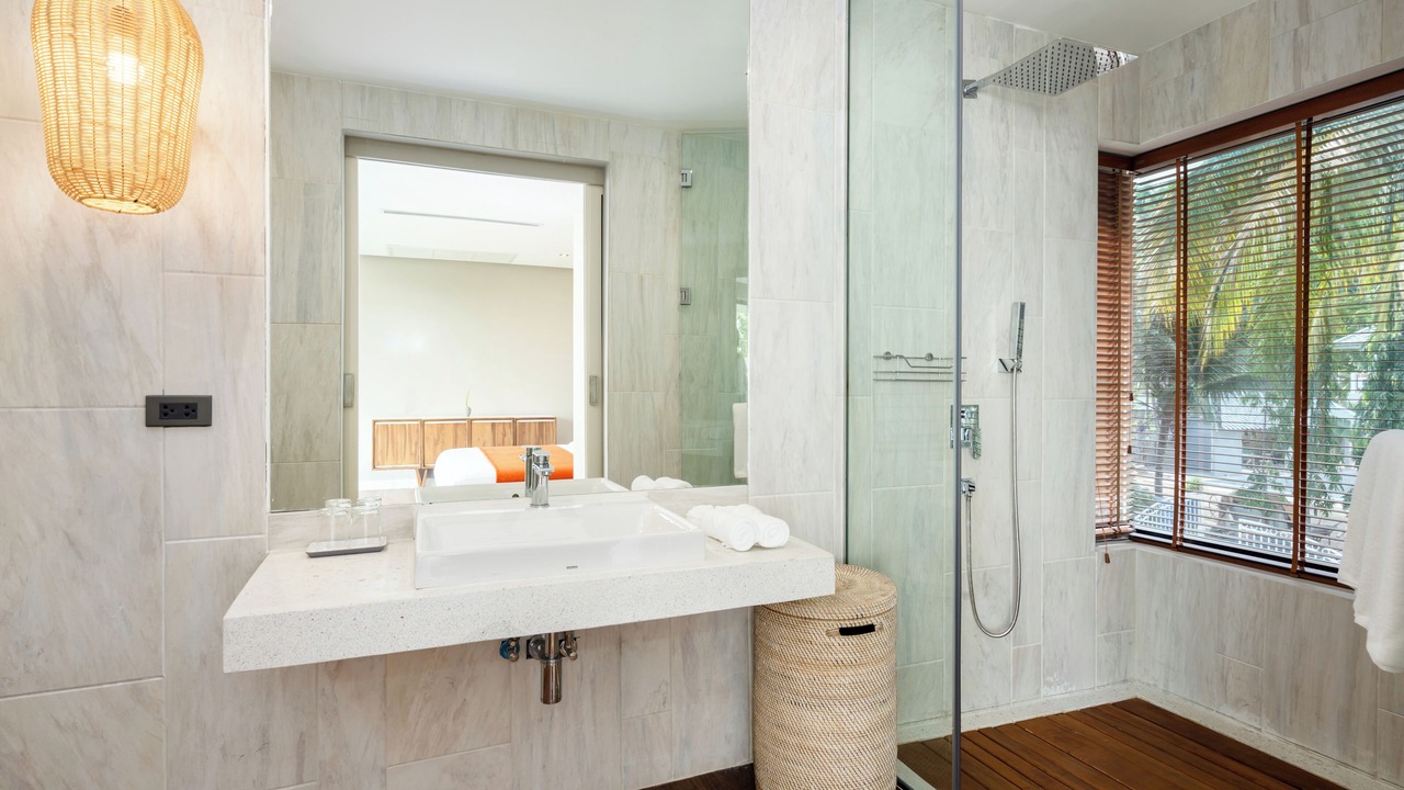 Photo of Bathroom in Laem Set