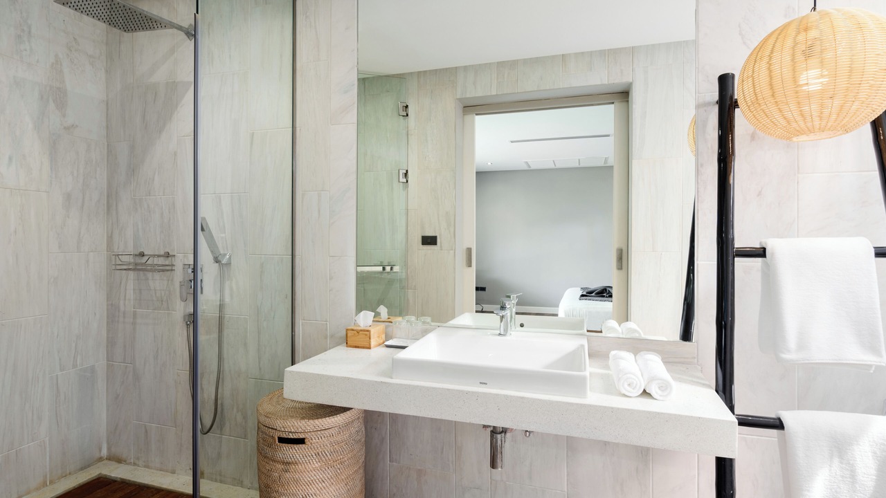 Photo of Bathroom in Laem Set