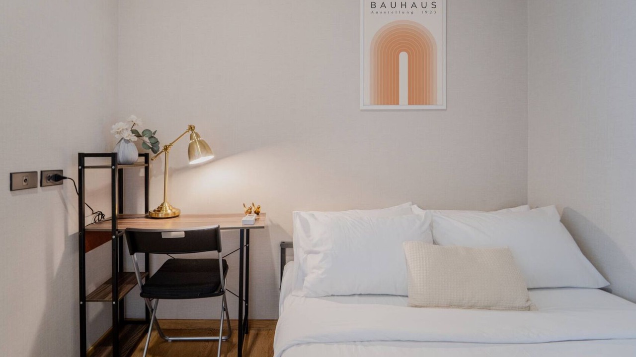 Photo of Bedroom in Khlong Toei