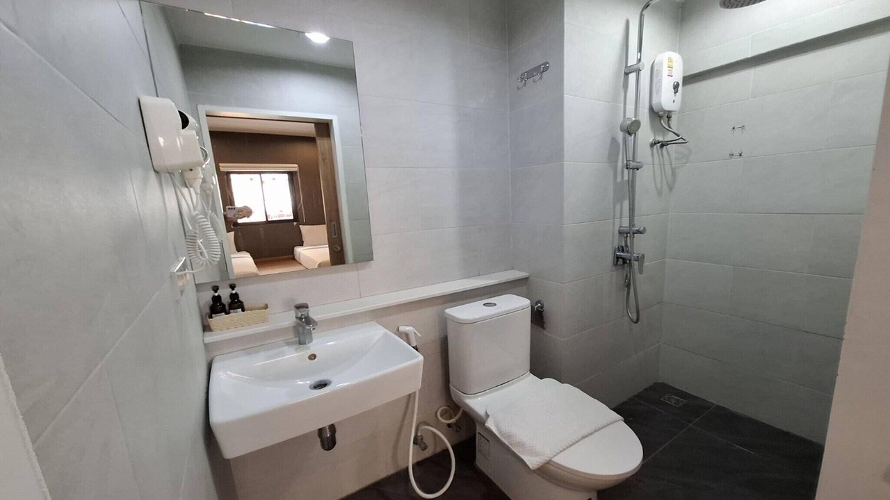Photo of Bathroom in Thanon Phaya Thai