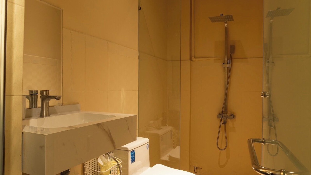 Photo of Bathroom in Phuong 6