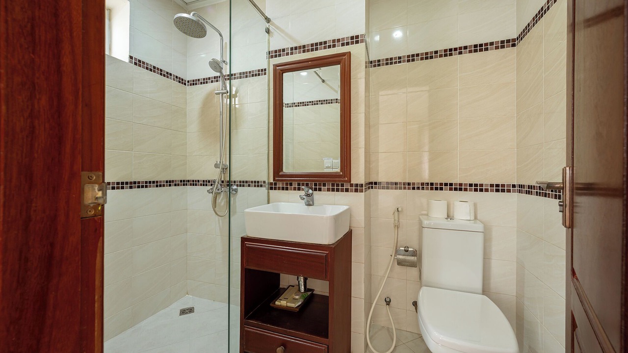 Photo of Bathroom in Chamkar Mon