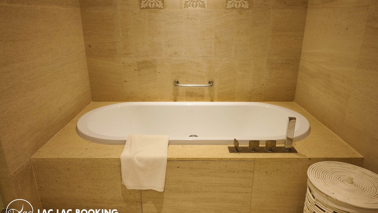 Photo of Bathroom in Ngu Hanh Son