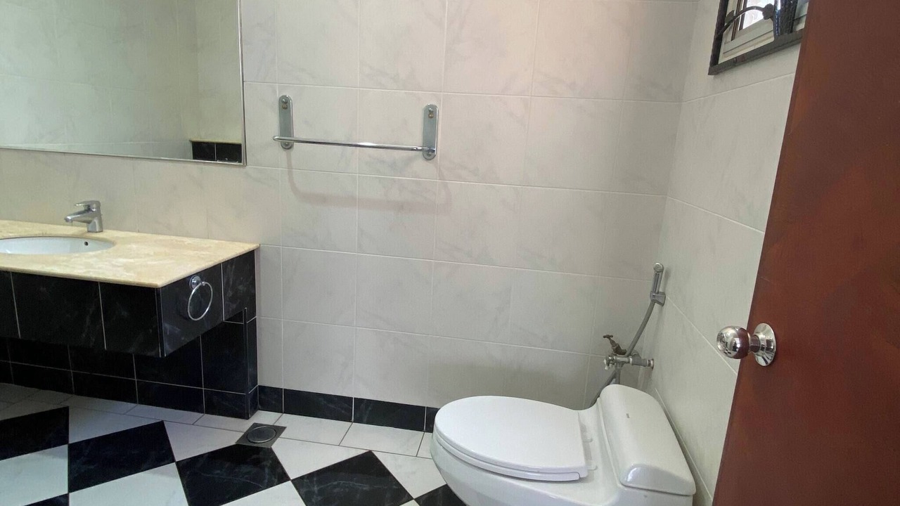 Photo of Bathroom in Kampong No.6