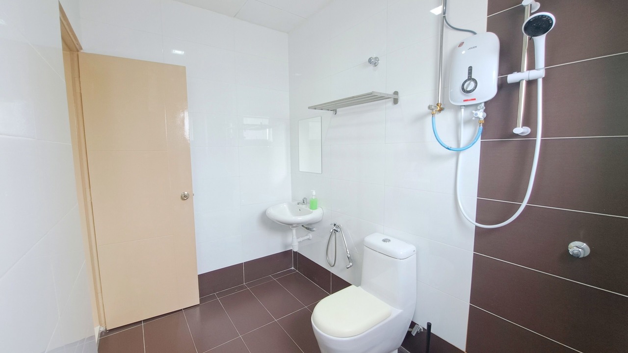 Photo of Bathroom in Kampung Arab