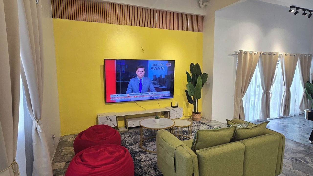 Photo of Livingroom in Gelugor