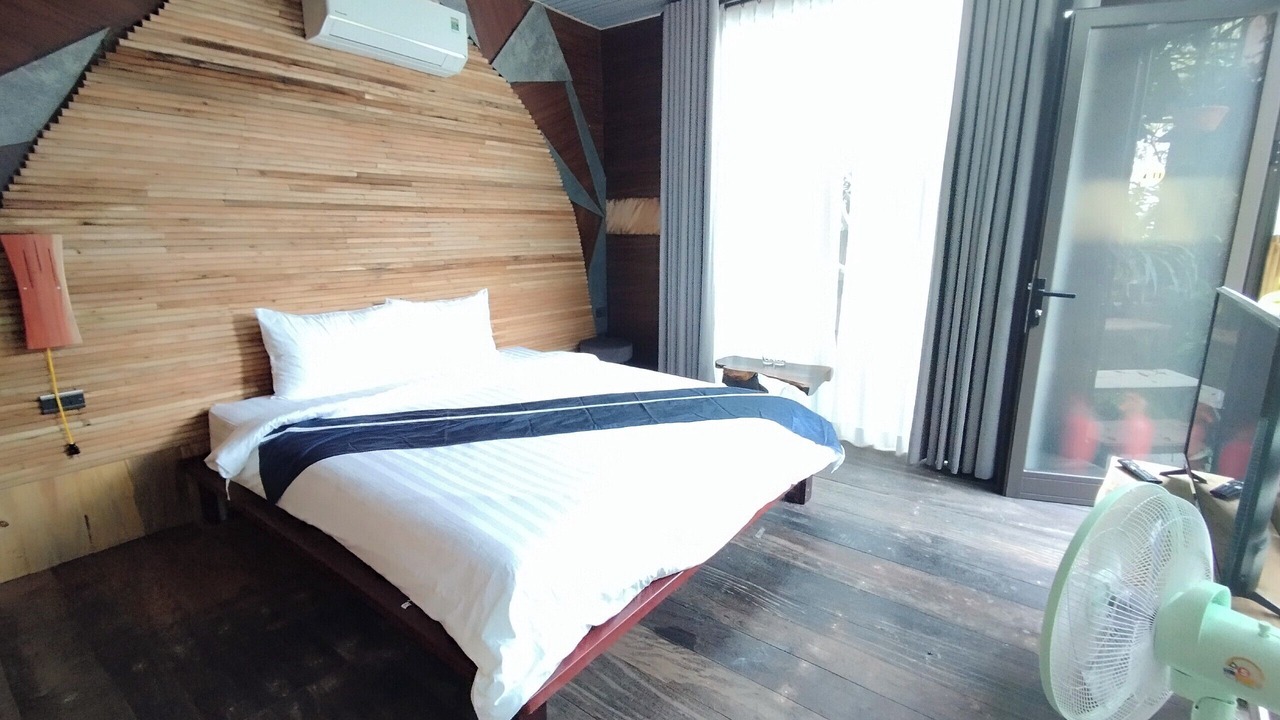 Photo of Bedroom in Ha Long