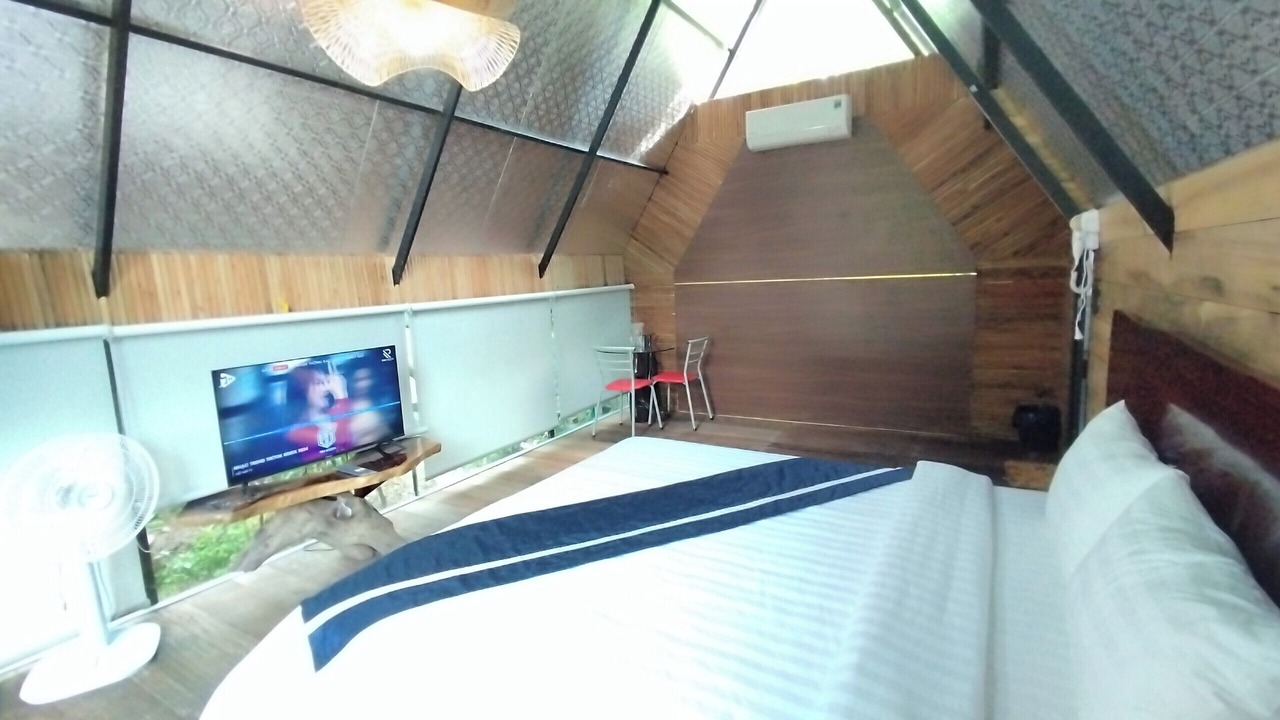 Photo of Bedroom in Ha Long